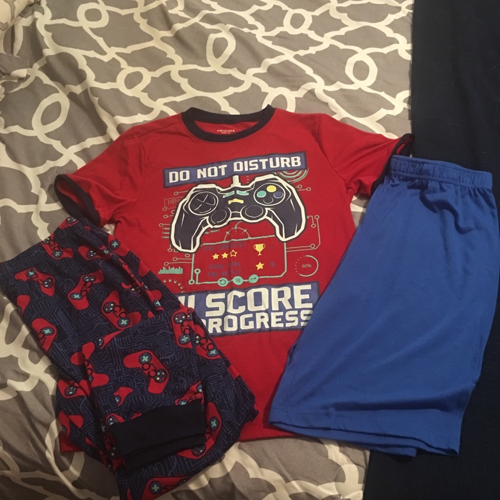 Boys Arizona 3-piece pajama set!